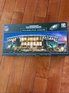 NFL Philadelphia Eagles Stadium Puzzle - Green, White, Black